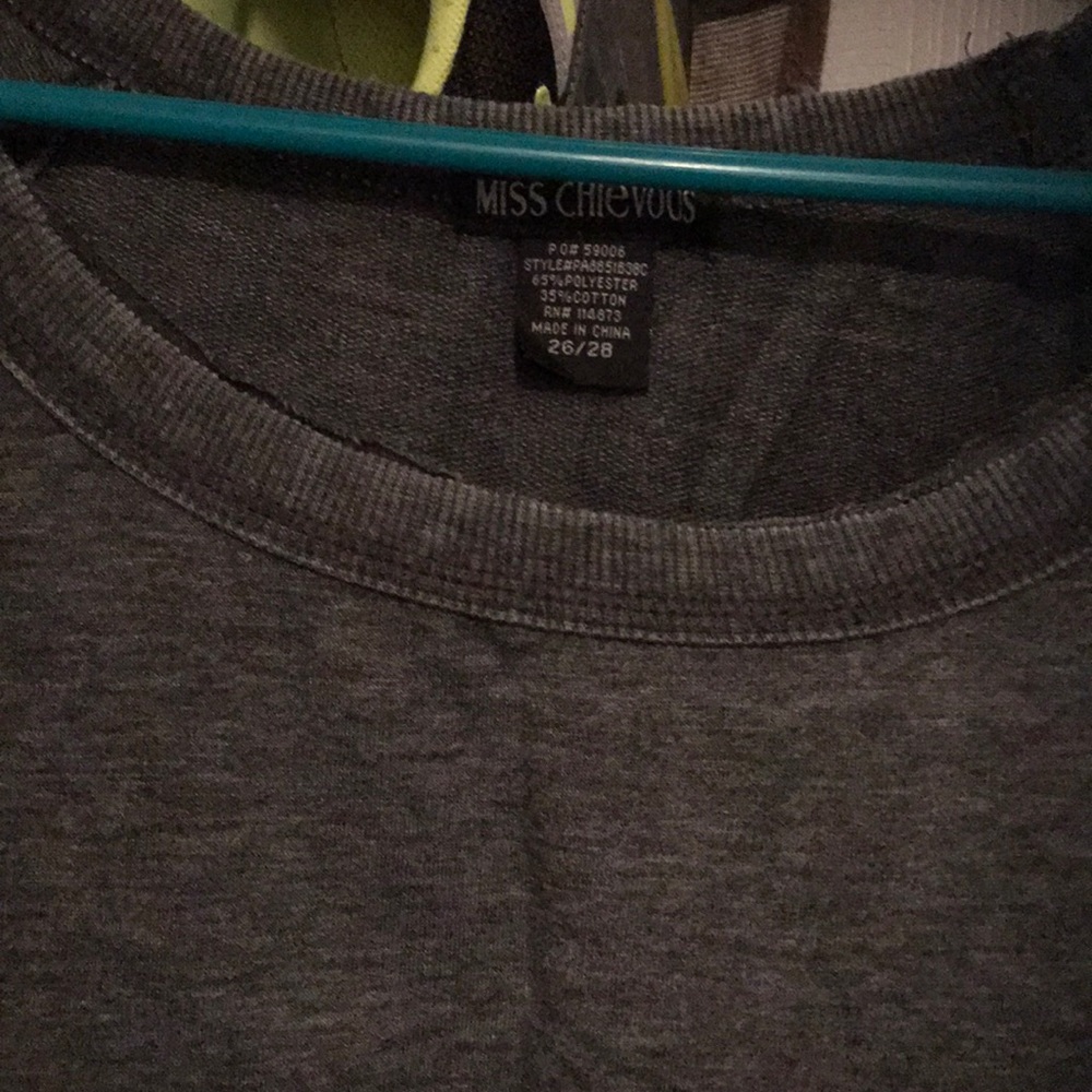 Sweatshirt - Picture 2 of 6
